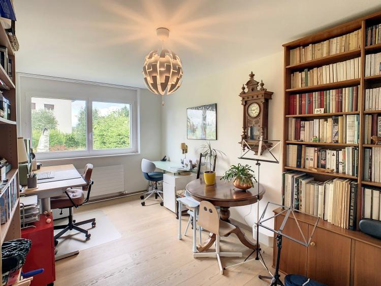 EN EXCLUSIVITÉ Appartement de 5.5 pièces au rez-de-jardin