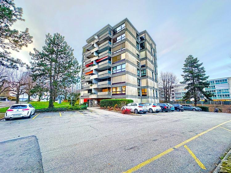 EN EXCLUSIVITE Grand appartement de 3.5 pièces