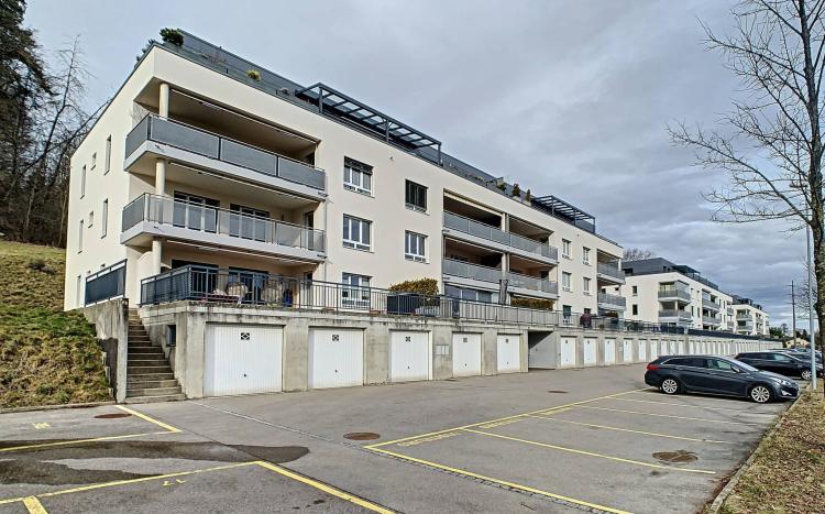 EN EXCLUSIVITÉ - Appartement de 4.5 pièces au rez-supérieur