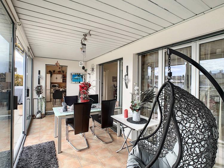 EN EXCLUSIVITÉ - Appartement de 4.5 pièces au rez-supérieur