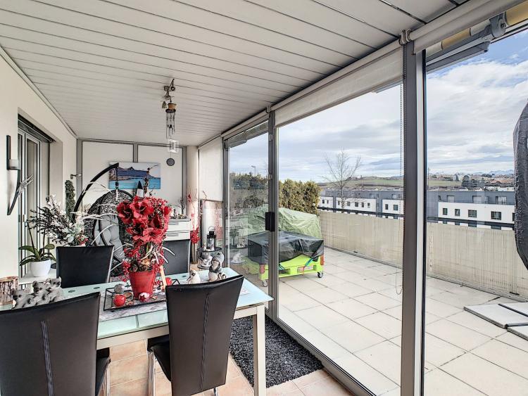 EN EXCLUSIVITÉ - Appartement de 4.5 pièces au rez-supérieur