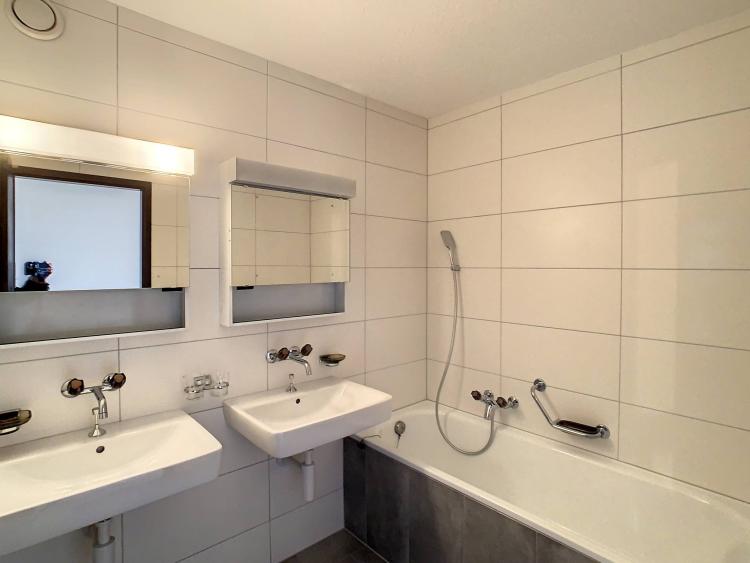 Appartement de 4.5 pièces situé dans le quartier du Schönberg