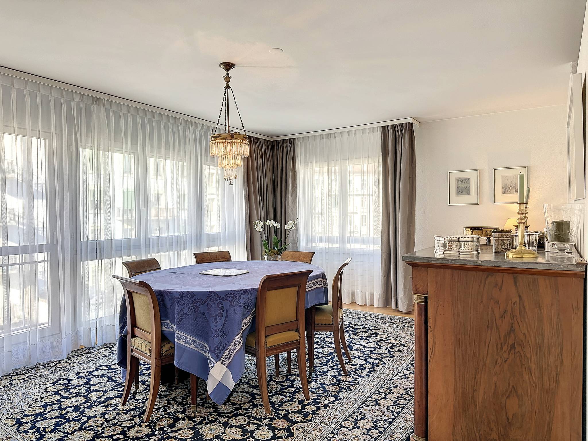 EN EXCLUSIVITE Grand appartement de 5.5 pièces au coeur de Fribourg