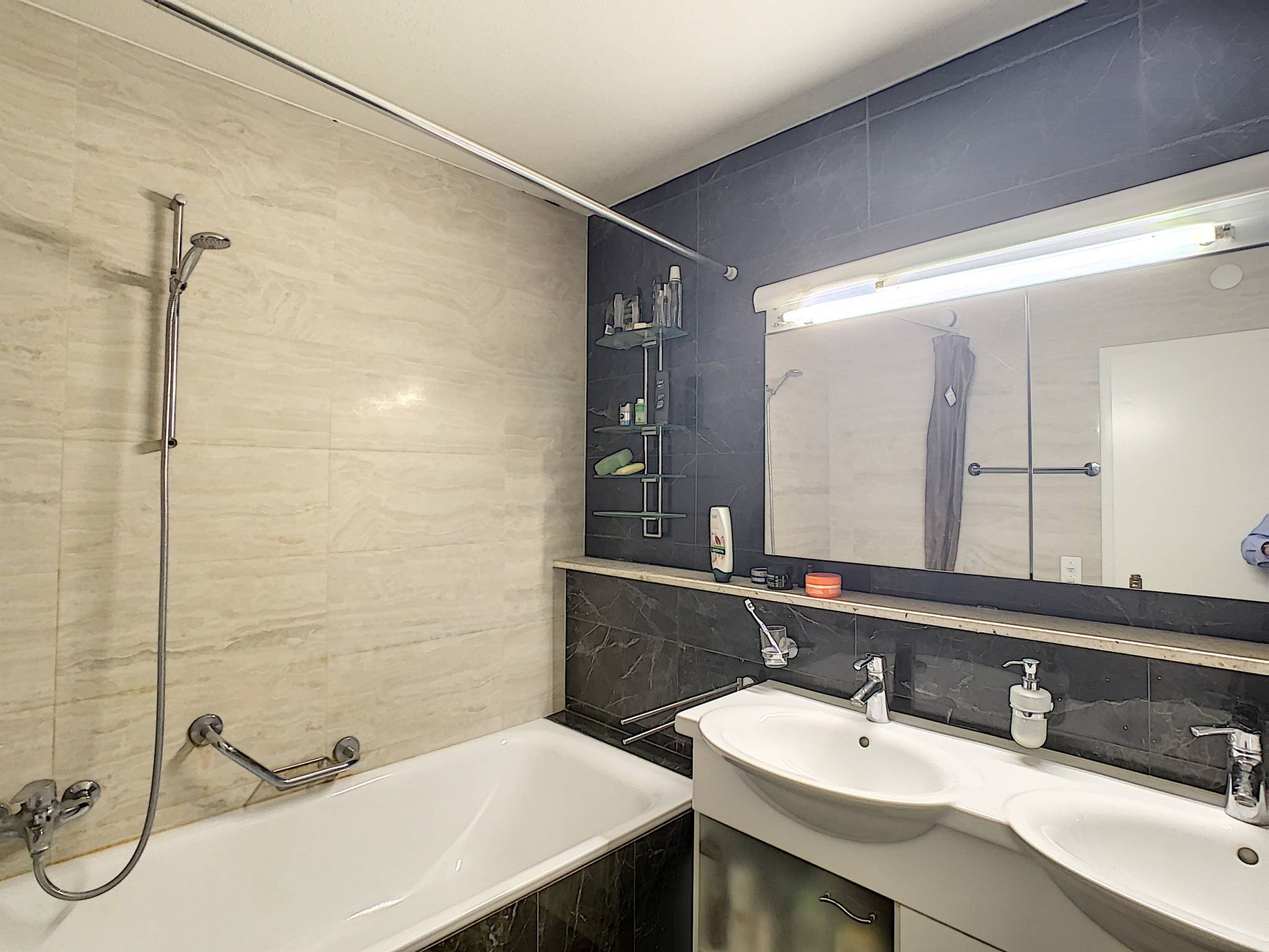 Appartement de 5.5 pièces au 1er étage